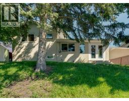 335 Queensland Drive Se, Calgary, AB T2J3R6 Photo 30