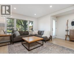Living room - 96 Wedgewood Drive, Kitchener, ON N2B1E7 Photo 7