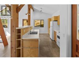 370/400 Baker Rd, Salt Spring, BC V8K2N5 Photo 13
