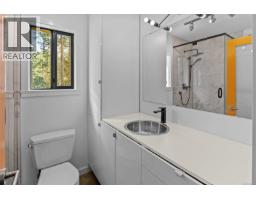 370/400 Baker Rd, Salt Spring, BC V8K2N5 Photo 25