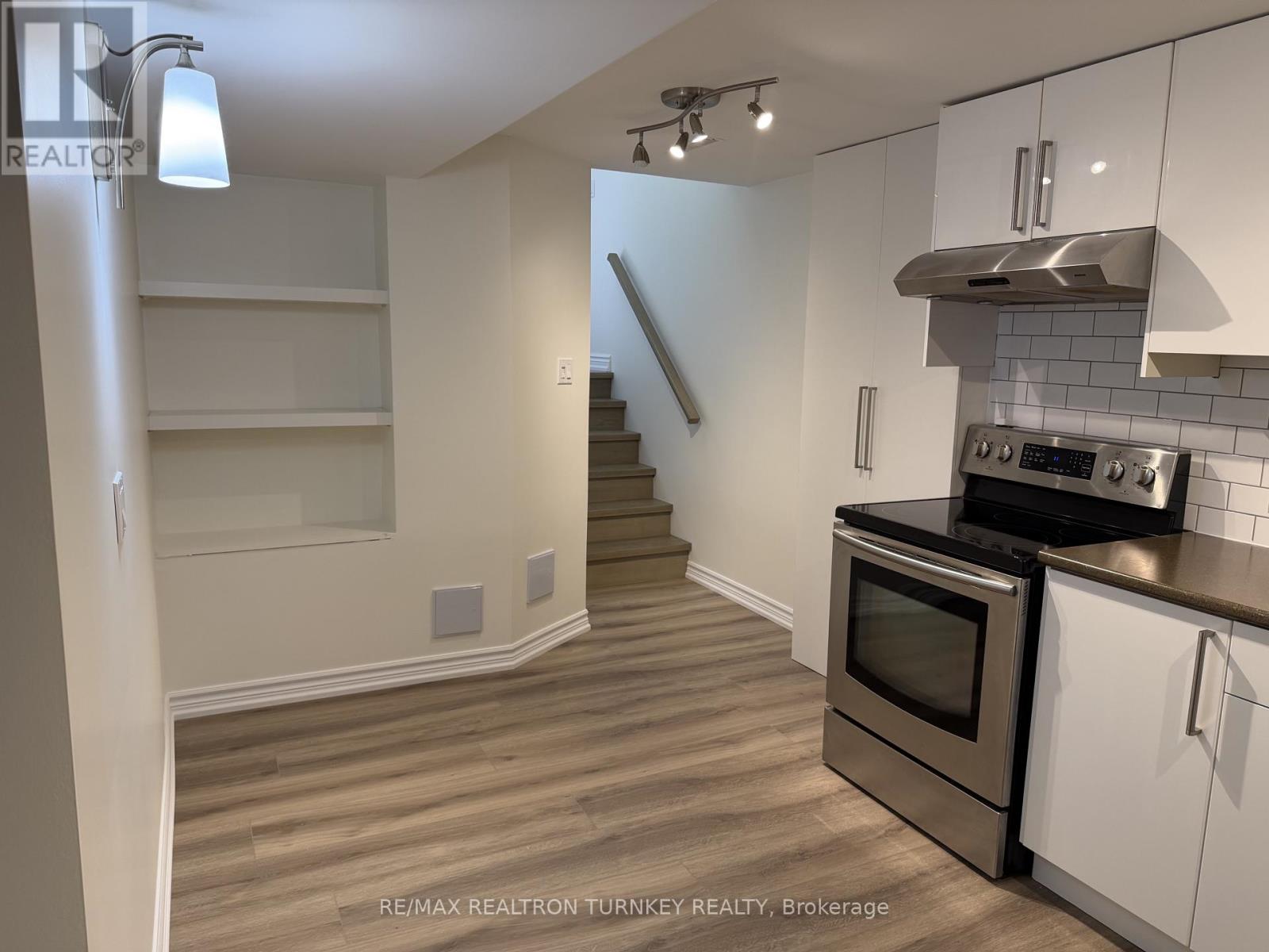 LOWER - 310 QUEEN STREET, Newmarket (Central Newmarket) — photo 12