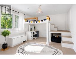 4 Simmons Crescent, Aurora, ON L4G6B4 Photo 24