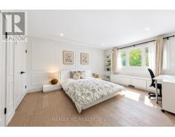 4 Simmons Crescent, Aurora, ON L4G6B4 Photo 28