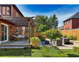 4 Simmons Crescent, Aurora, ON L4G6B4 Photo 34