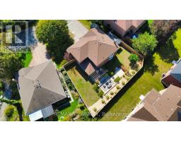 4 Simmons Crescent, Aurora, ON L4G6B4 Photo 41