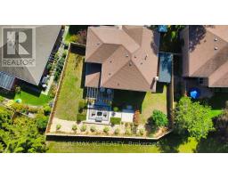 4 Simmons Crescent, Aurora, ON L4G6B4 Photo 45