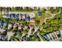 4 Simmons Crescent, Aurora, ON L4G6B4 Photo 47