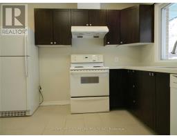Main Fl - 776 Grace Street, Newmarket, ON L3Y2L3 Photo 10