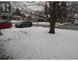 Main Fl - 776 Grace Street, Newmarket, ON L3Y2L3 Photo 19