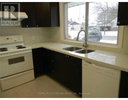 Main Fl - 776 Grace Street, Newmarket, ON L3Y2L3 Photo 9