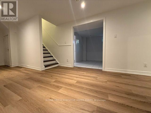 LOWER - 66 FOUNDRY CRESCENT, Markham (Raymerville)