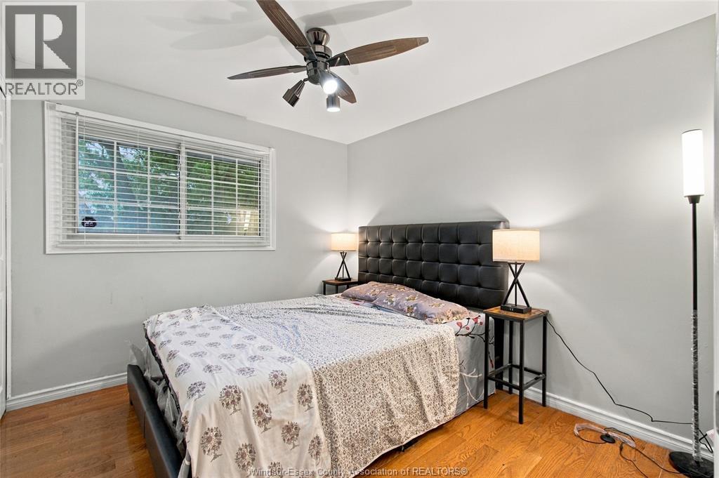 2547 RIVARD AVENUE - Image 21