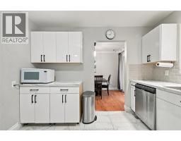 Kitchen - 2547 Rivard Avenue, Windsor, ON N8T2H4 Photo 11