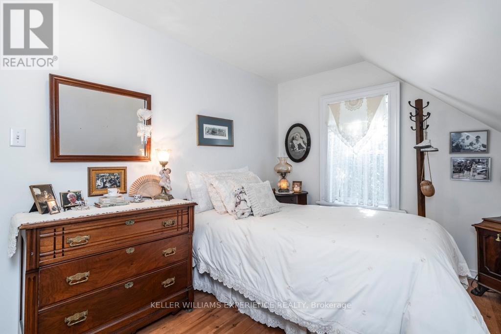 639 DOMINION AVENUE - 15