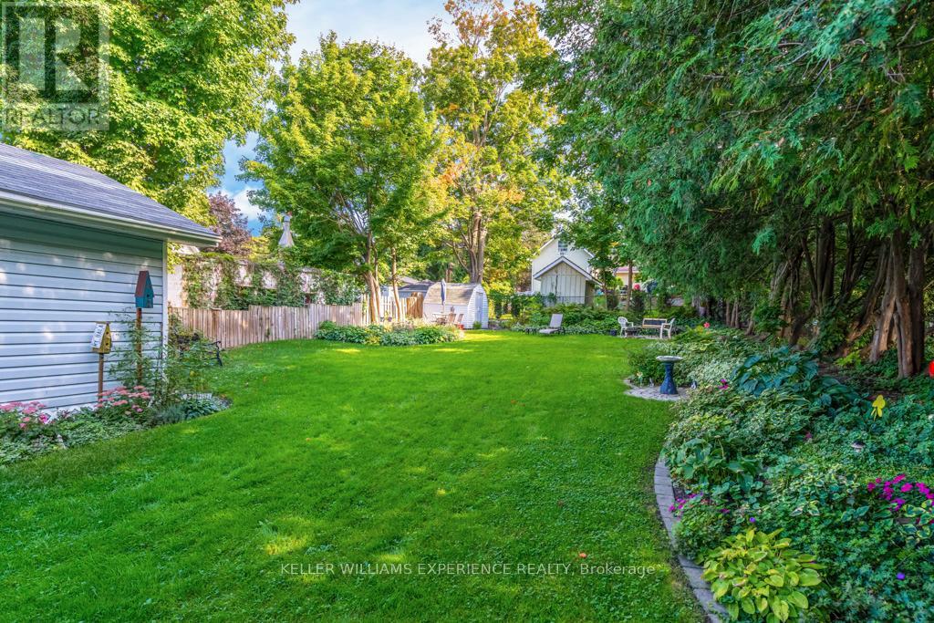 639 DOMINION AVENUE - 25