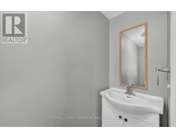 19 Mossgrove Crescent, Brampton, ON L7A3E6 Photo 13