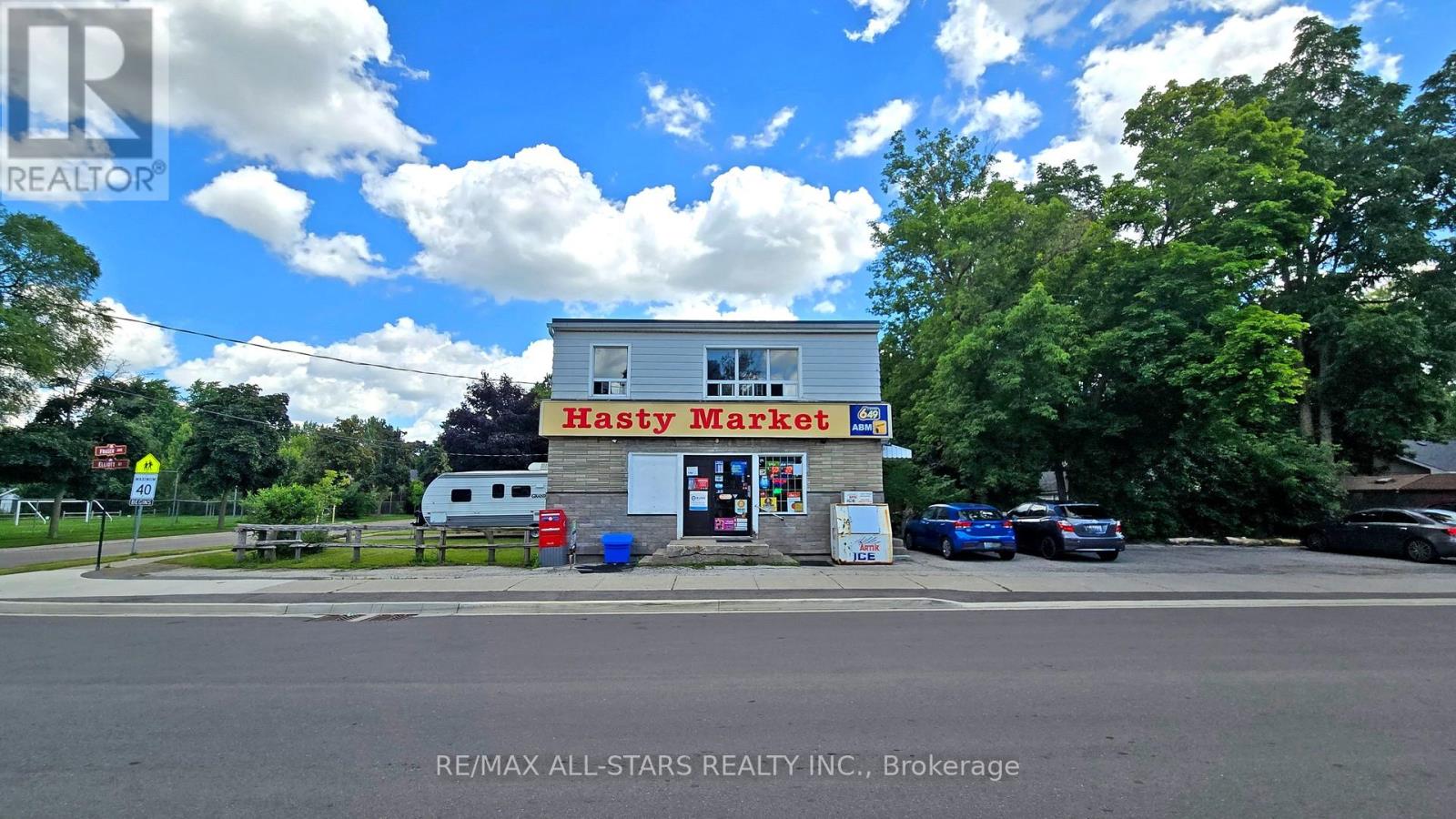88 ELLIOTT STREET, Brampton (Downtown Brampton)