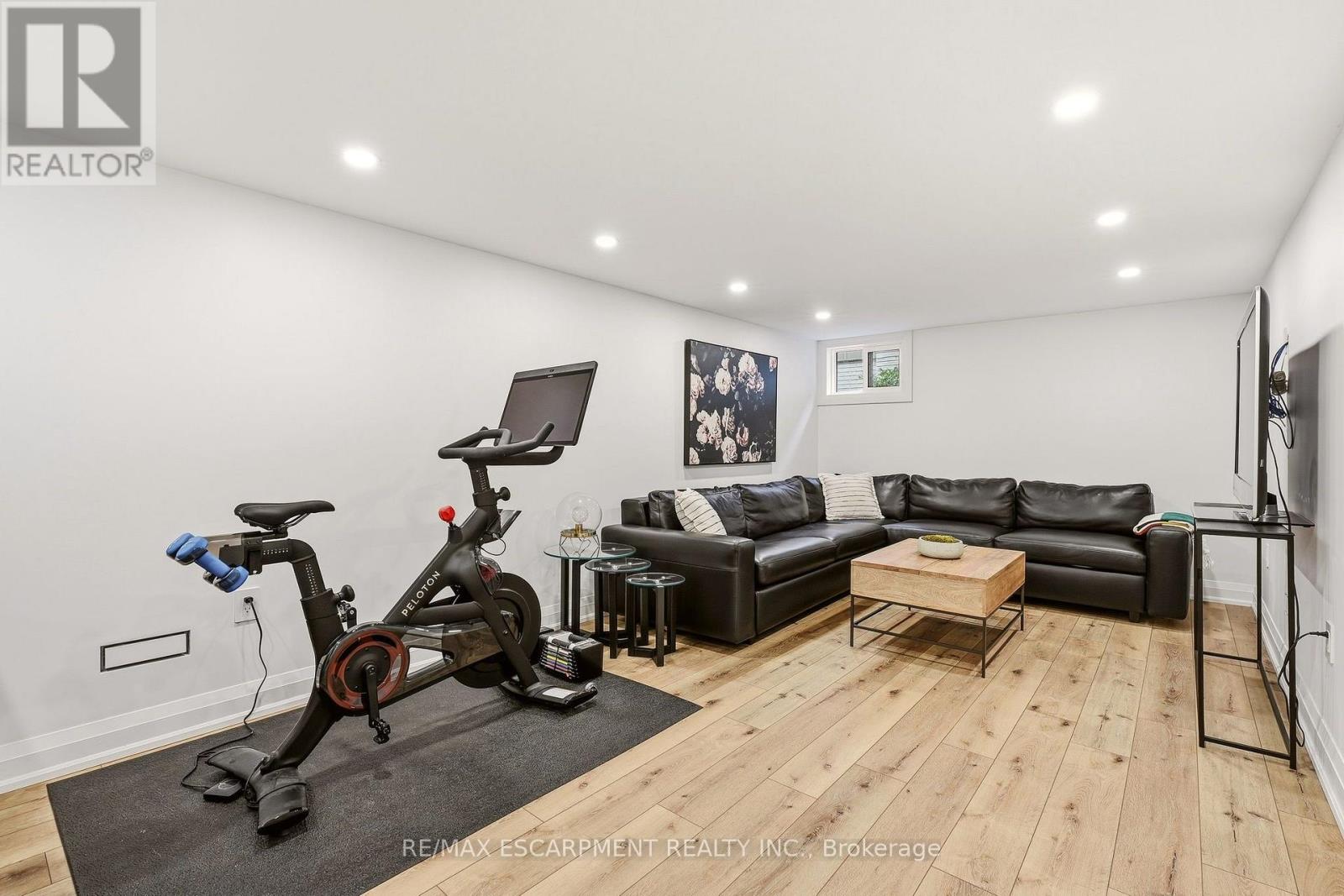 3368 GUILDWOOD DRIVE - 38