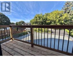 Upper - 20 Gray Avenue, Toronto, ON M6N4S6 Photo 11