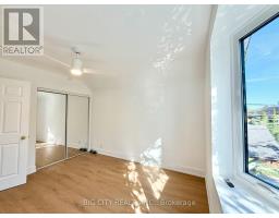 Upper - 20 Gray Avenue, Toronto, ON M6N4S6 Photo 7