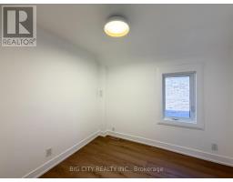 Upper - 20 Gray Avenue, Toronto, ON M6N4S6 Photo 8