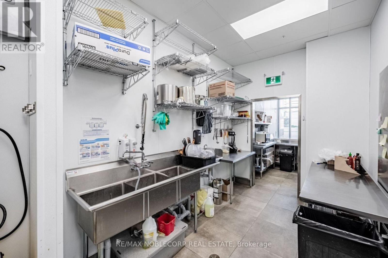 B - 205 QUEEN STREET E, Brampton (Queen Street Corridor) — photo 12