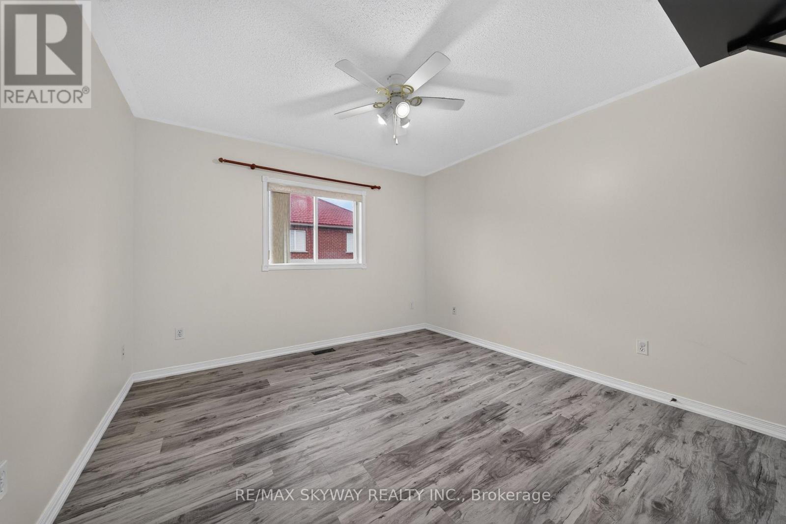 7 MADRONNA GARDENS, Brampton (Fletcher's Meadow) — photo 10