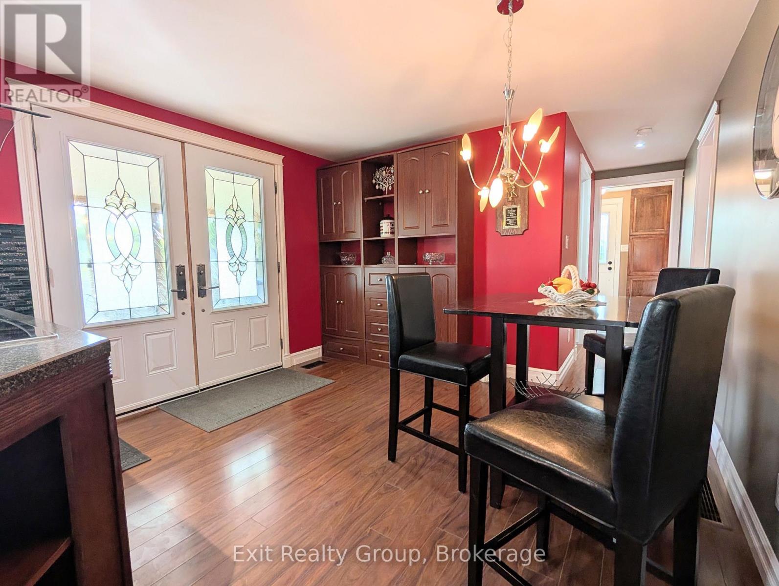 120 PROSPECT HILL - Image 13