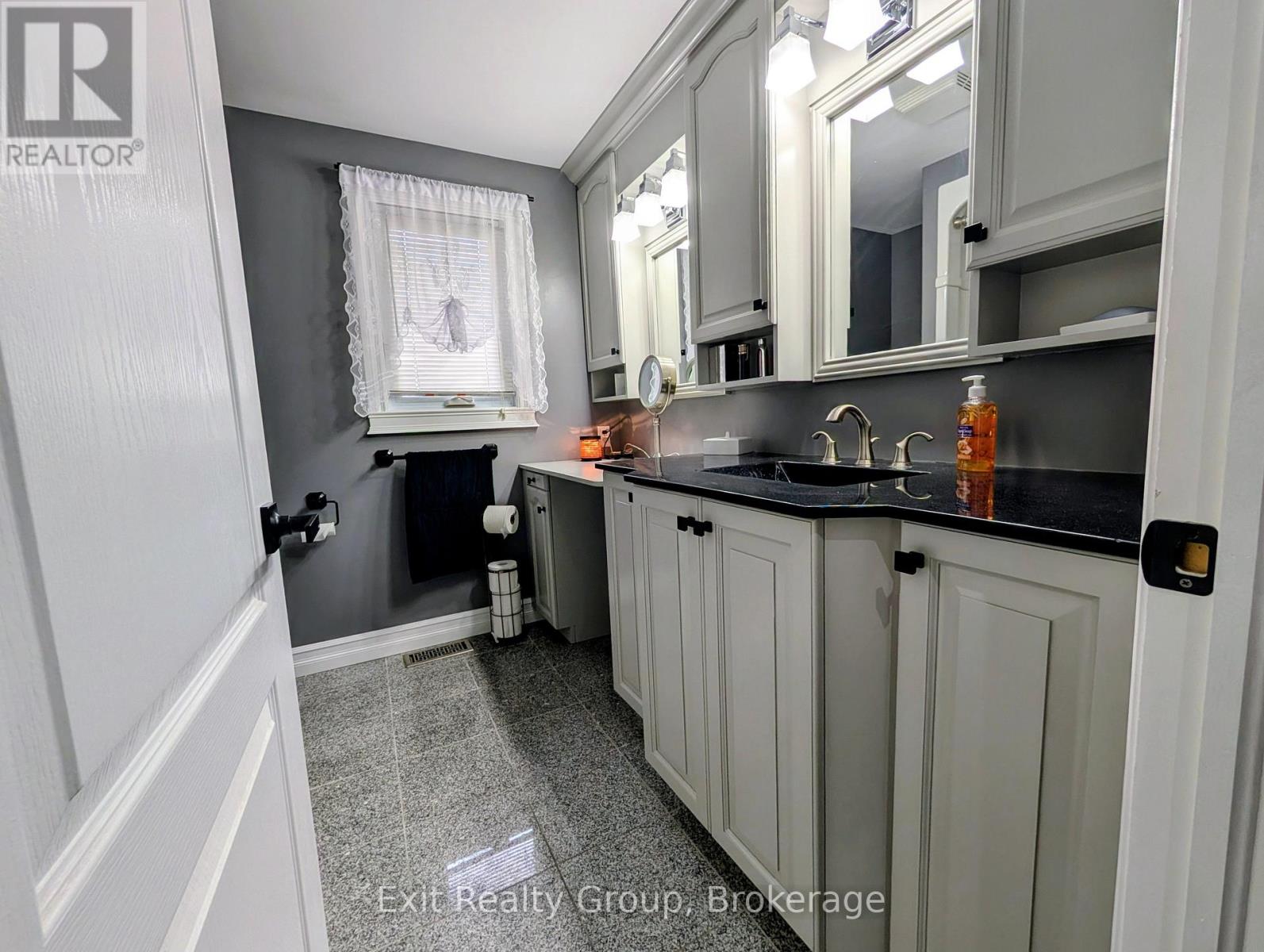120 PROSPECT HILL - 17