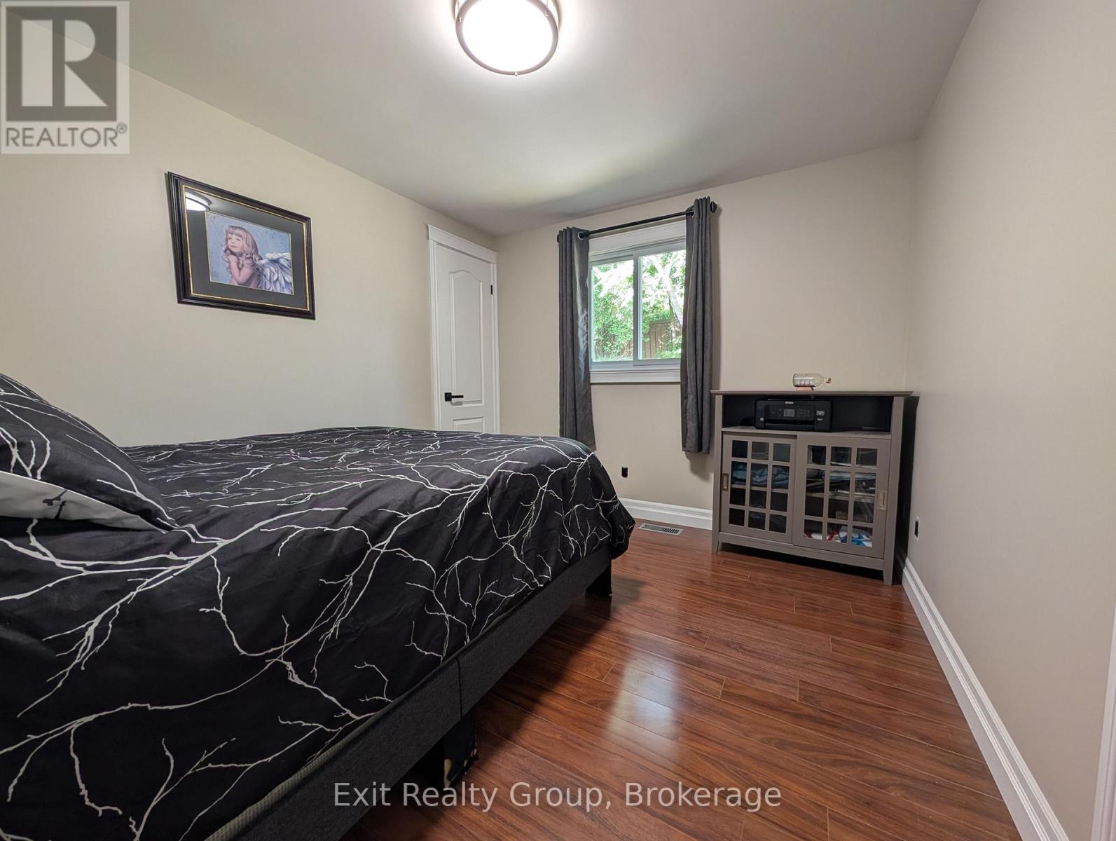 120 PROSPECT HILL - Image 19