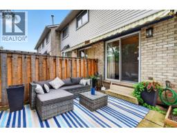 3pc Ensuite bath - 2 Royalwood Court Unit# 20, Stoney Creek, ON L8E4Y9 Photo 7