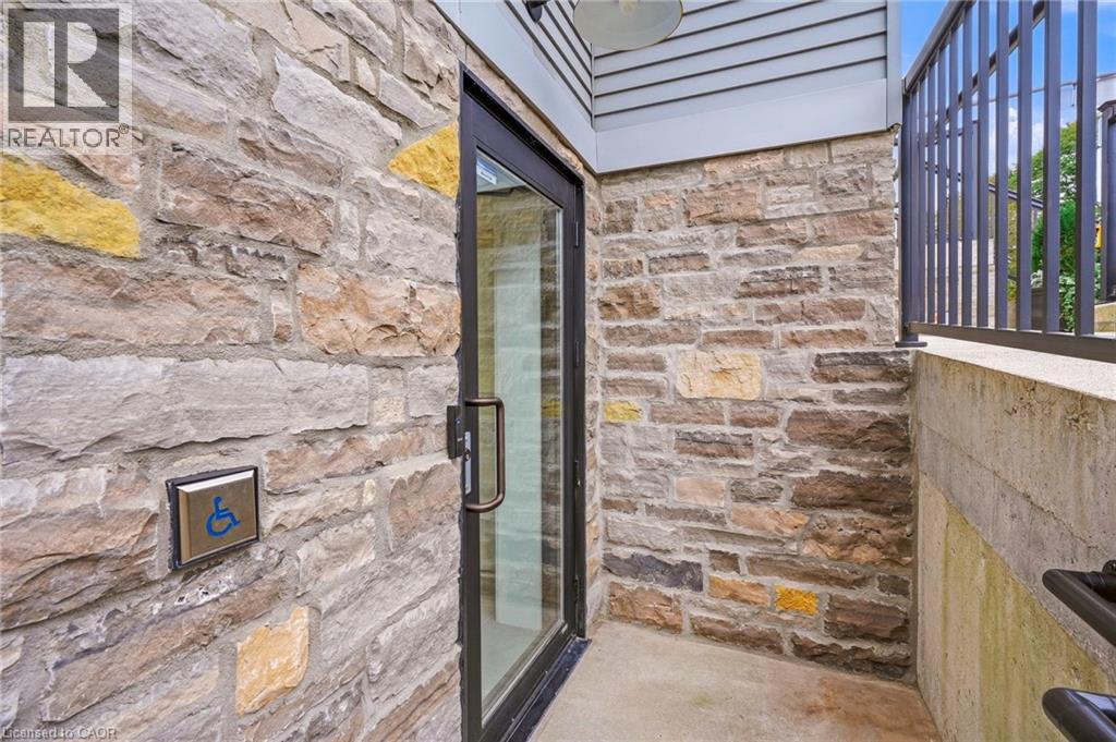 326 WILSON Street E Unit# Room 1, Ancaster — photo 10