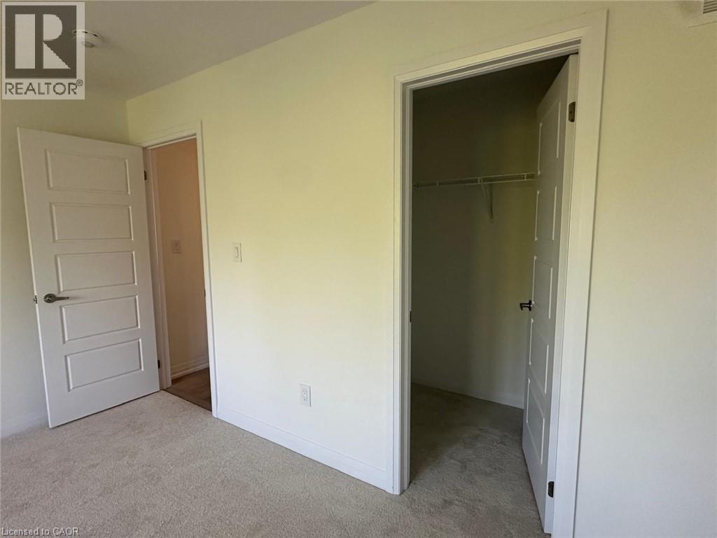 371 STARLIGHT Avenue, Breslau — photo 8