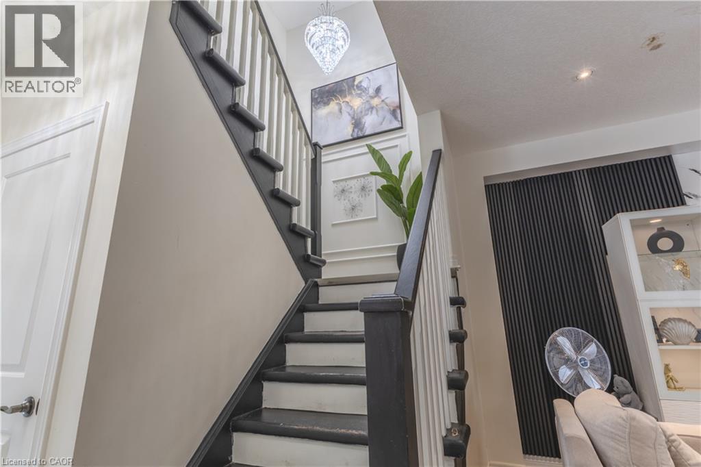 120 VINEBERG Drive Unit# 25, Hamilton — photo 11