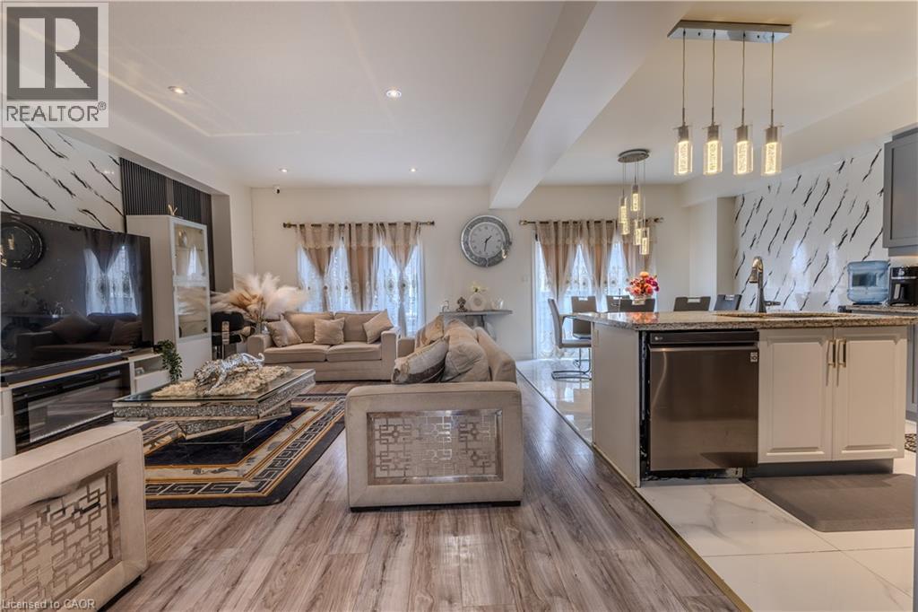 120 VINEBERG Drive Unit# 25, Hamilton — photo 4