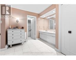 1758 Rhodes Crescent, Ottawa, ON K1H5T2 Photo 12