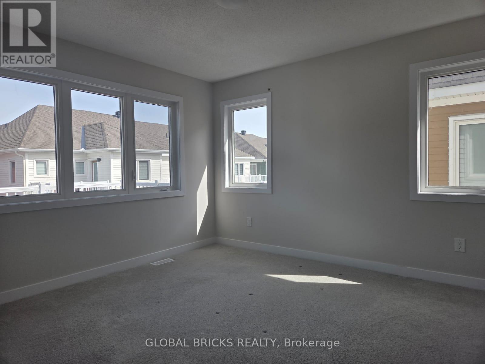 524 OLDENBURG AVENUE, Ottawa — photo 11