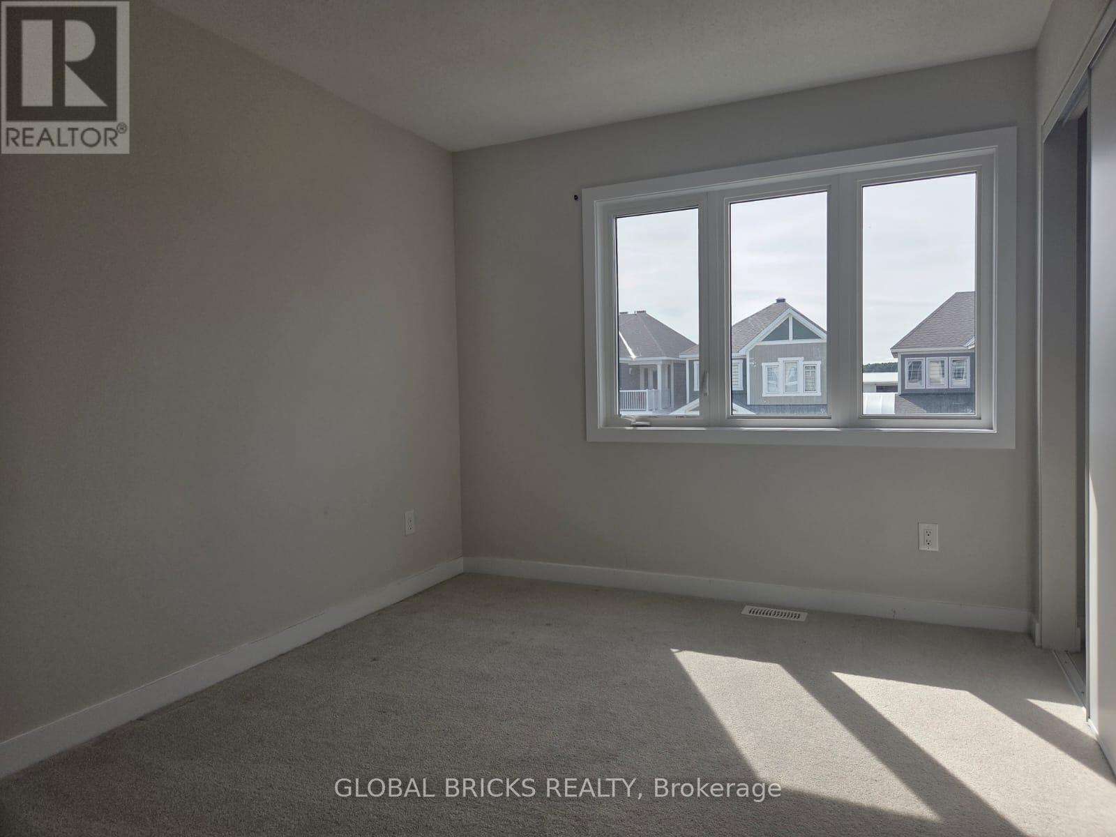 524 OLDENBURG AVENUE, Ottawa — photo 9