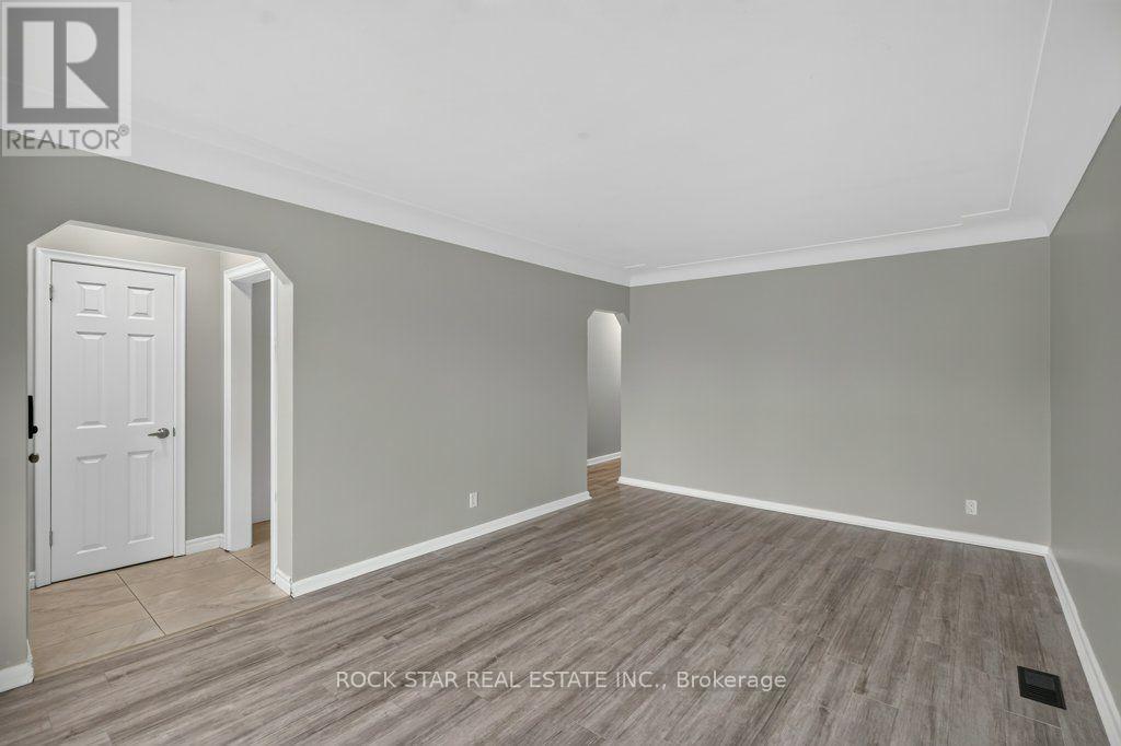 40 CLARENDON AVENUE, Hamilton (Balfour) — photo 8