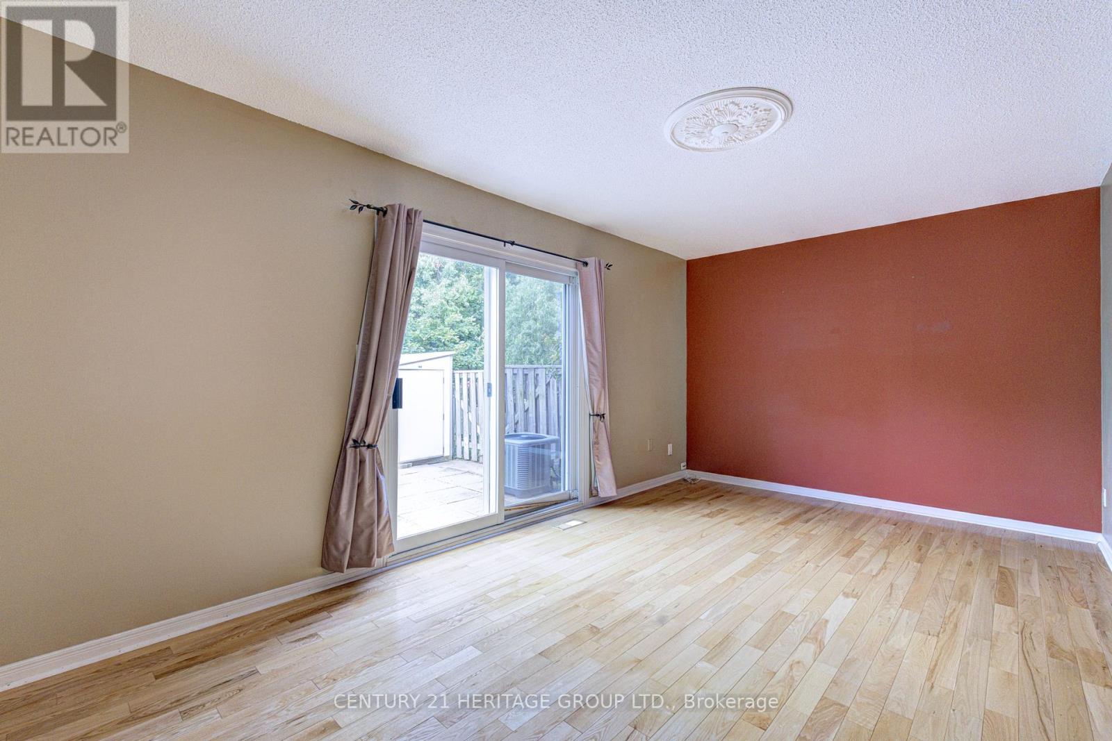 73 - 145 RICE AVENUE, Hamilton (Fessenden) — photo 5