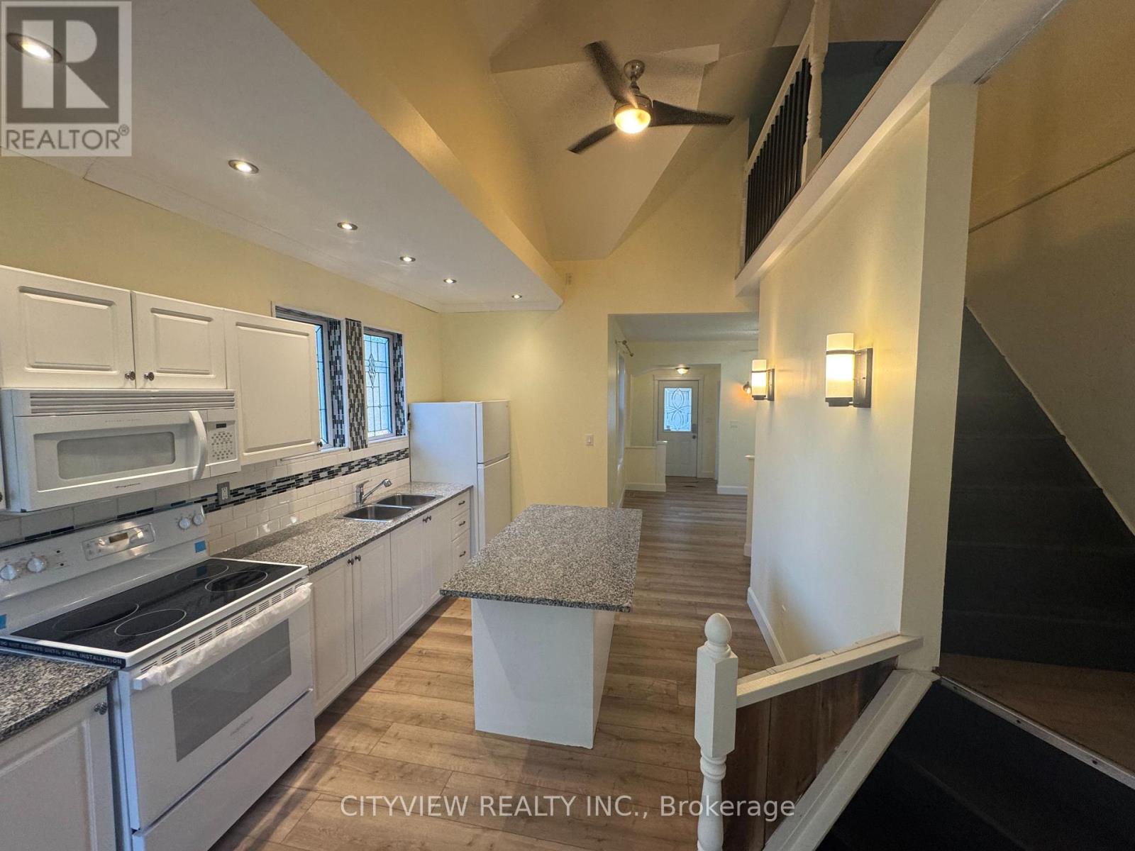 390 GEORGE STREET - 15