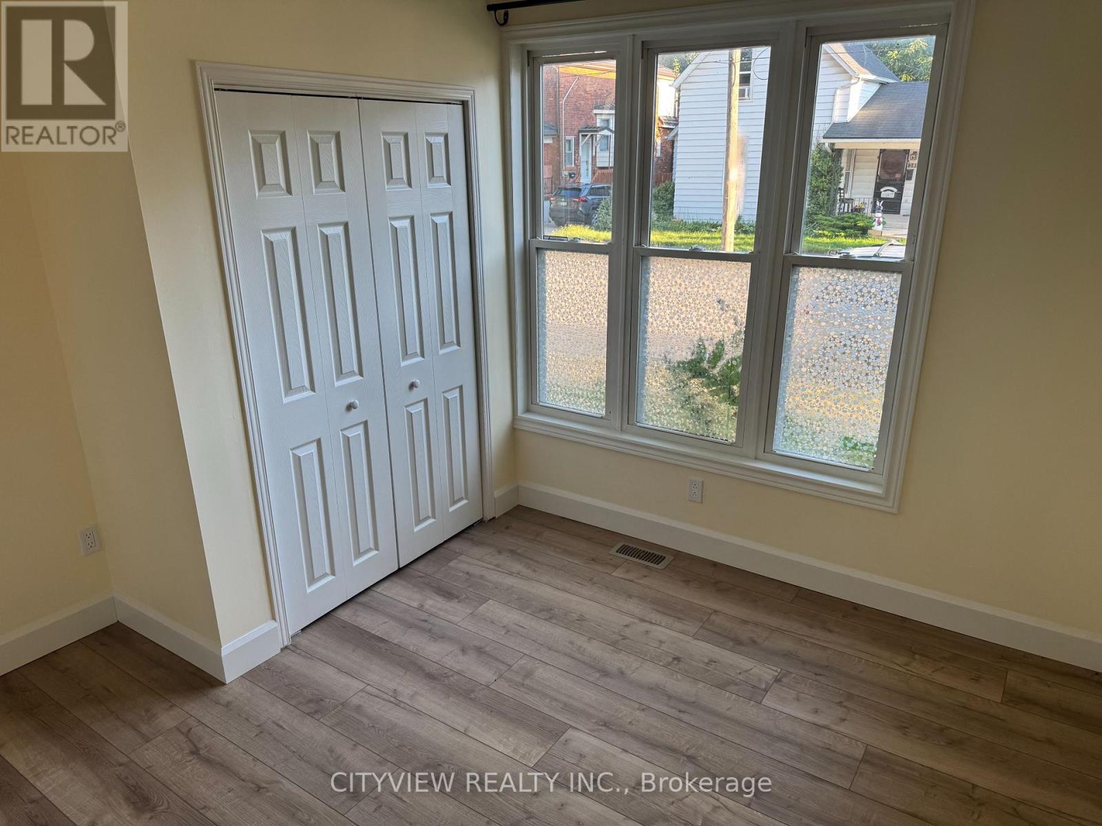390 GEORGE STREET, Sarnia — photo 5