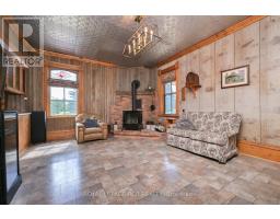 Bedroom 3 - 638394 Prince Of Wales Road, Mulmur, ON L9V0C6 Photo 11