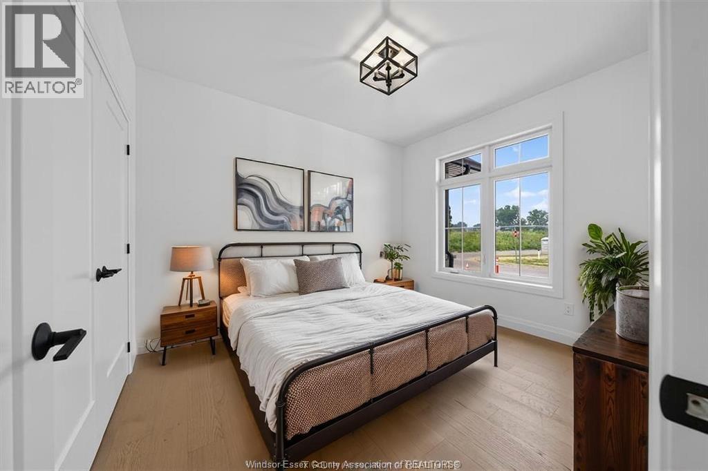 2614 BARKLEY AVENUE - 23