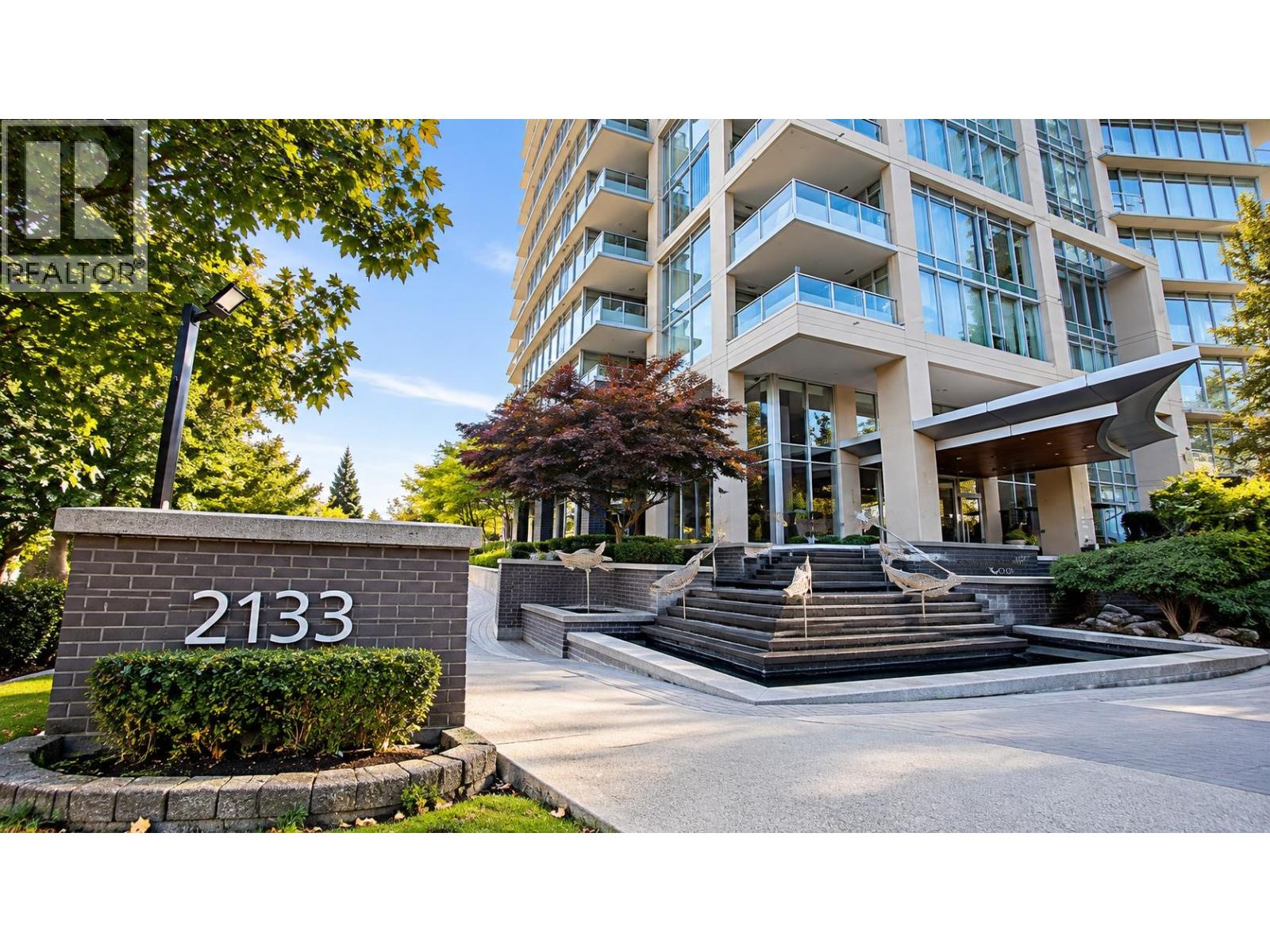 2805 2133 DOUGLAS ROAD
