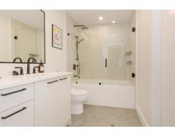 207 20416 Park Avenue, Langley, BC V3A0N2 Photo 21
