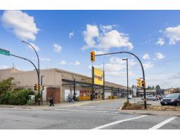 207 20416 Park Avenue, Langley, BC V3A0N2 Photo 35
