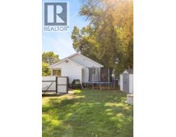 1178 Queen Street Se, Medicine Hat, AB T1A1B4 Photo 36