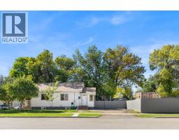 1178 Queen Street Se, Medicine Hat, AB T1A1B4 Photo 42