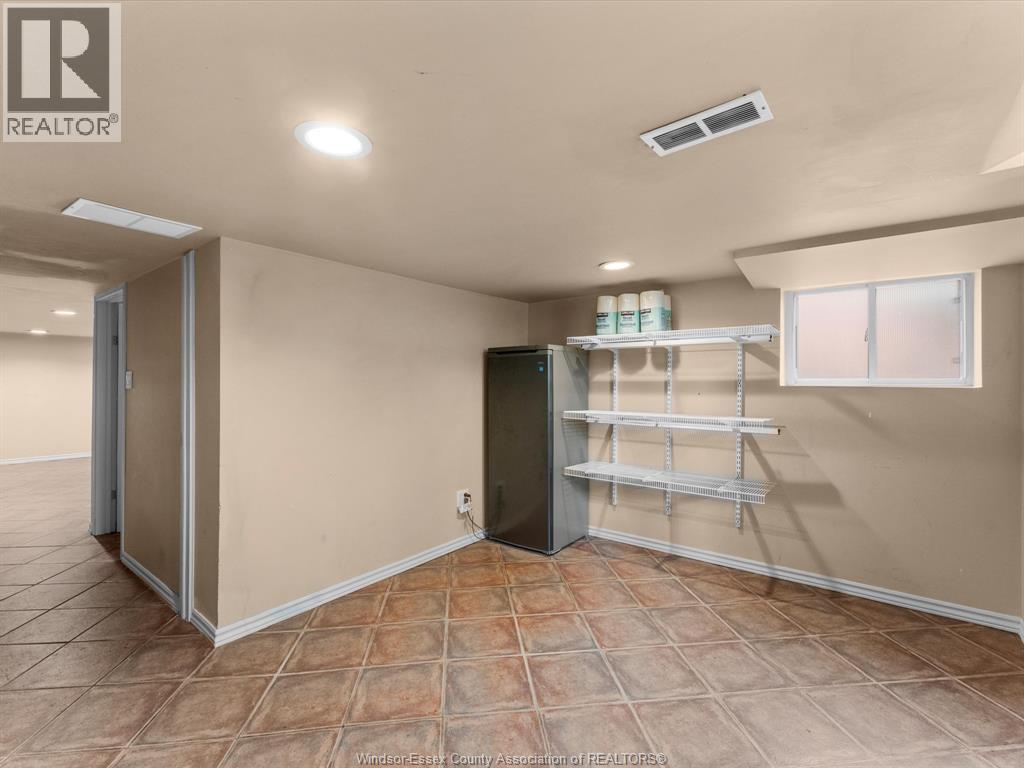 2306 CHILVER ROAD - 34
